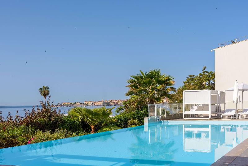 Отель Best Western Plus Ajaccio Amiraute