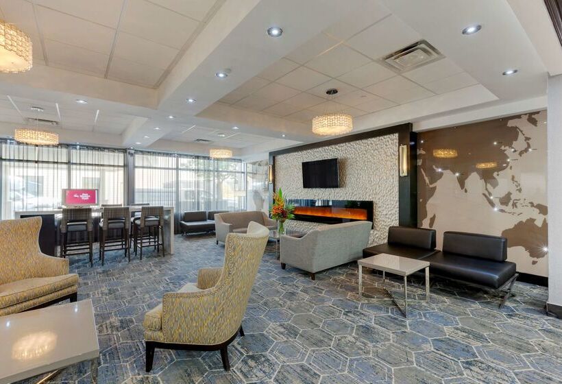 בית מלון כפרי Best Western Plus Toronto Airport