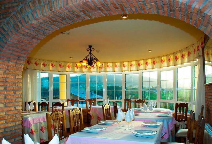 בית מלון כפרי El Pescador