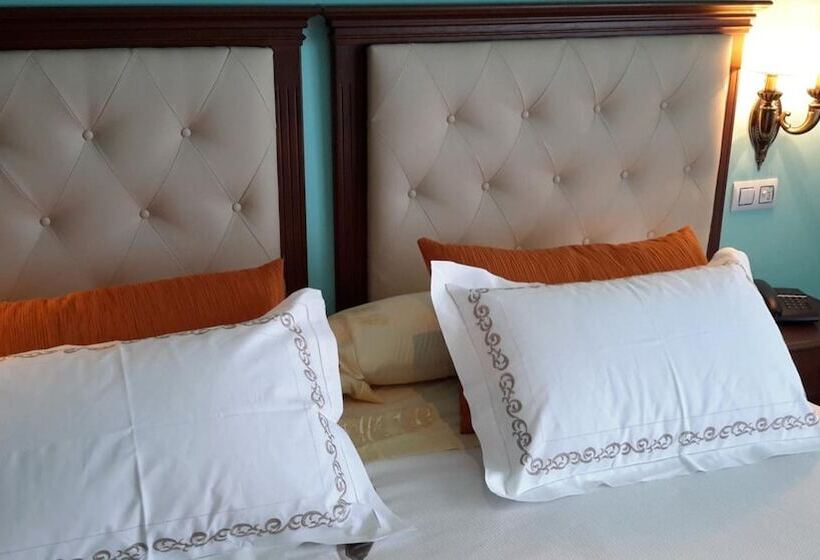 בית מלון כפרי El Pescador