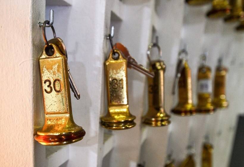 Brit Hotel Notre Dame