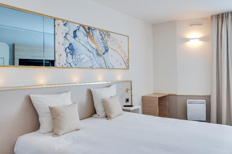 Brit Hotel Orléans St Jean De Braye   L Antarès