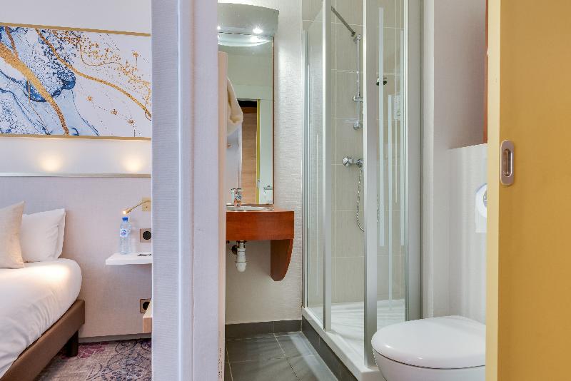 Brit Hotel Orléans St Jean De Braye   L Antarès