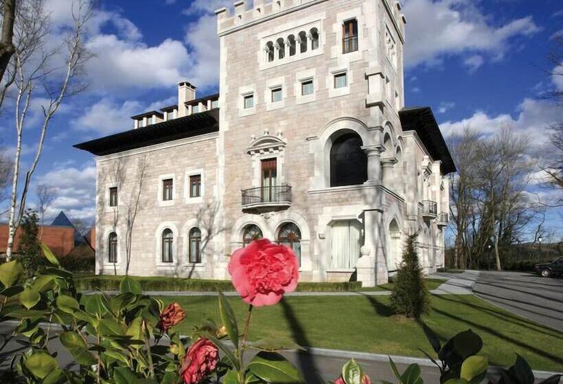 فندق Castillo Del Bosque La Zoreda
