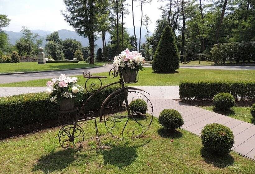 فندق Castillo Del Bosque La Zoreda
