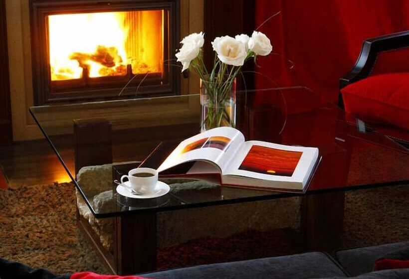 فندق Castillo Del Bosque La Zoreda