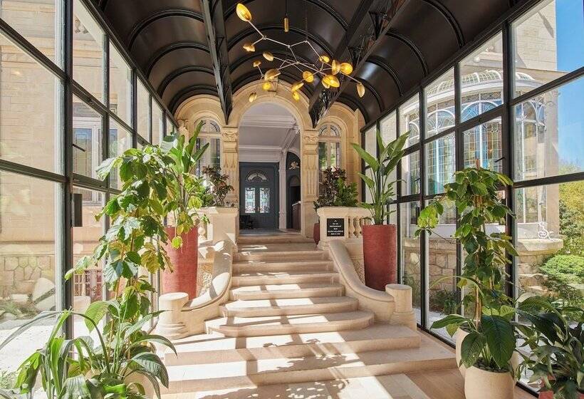 هتل Château Hôtel Grand Barrail