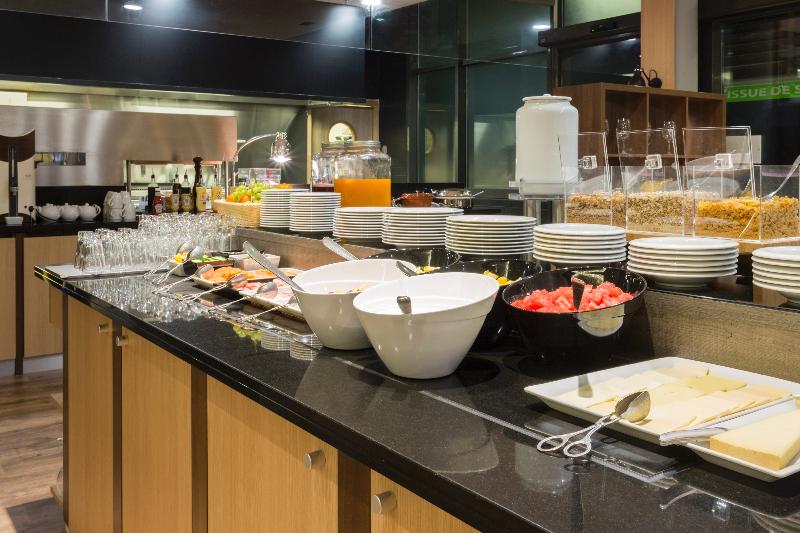 هتل Courtyard By Marriott Toulouse Airport