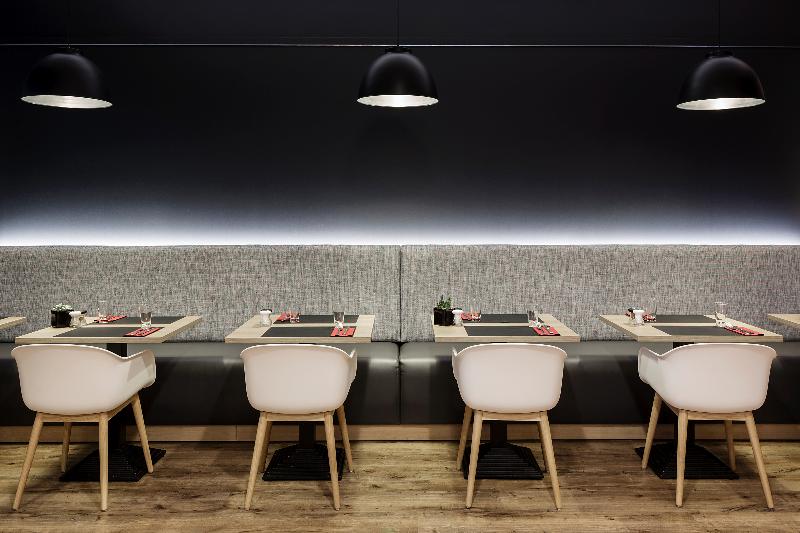 هتل Courtyard By Marriott Toulouse Airport