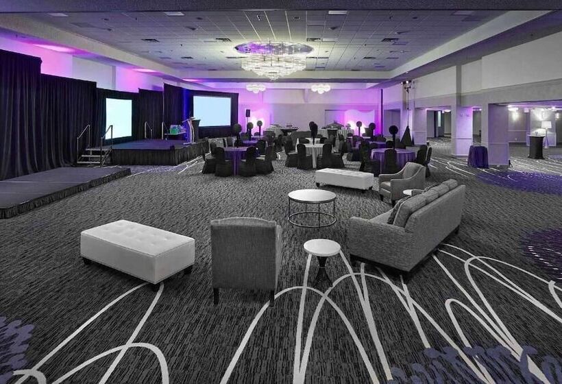 Wyndham Edmonton Hotel And Conference Centre