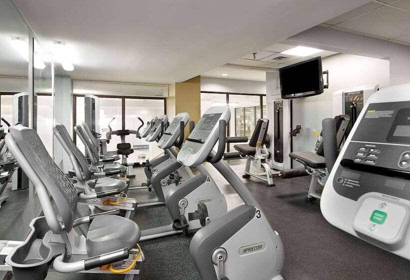 Wyndham Edmonton Hotel And Conference Centre