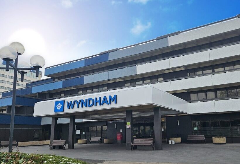 Wyndham Edmonton Hotel And Conference Centre
