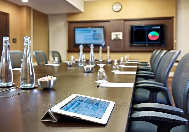 Wyndham Edmonton Hotel And Conference Centre