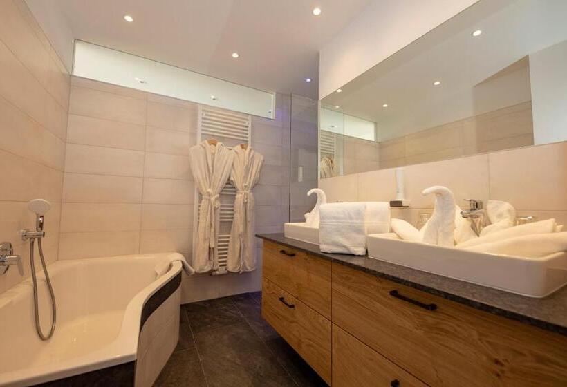 בית מלון כפרי Ferienhof Obergasser Und Bergblick