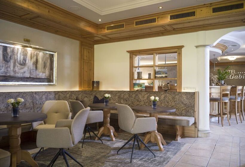 فندق Gabi