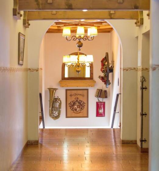 فندق Gasthof Zum Kirchenwirt