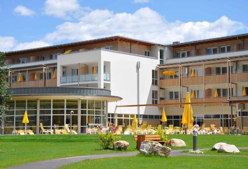 בית מלון כפרי Gesundheitsresort Bad St. Leonhard