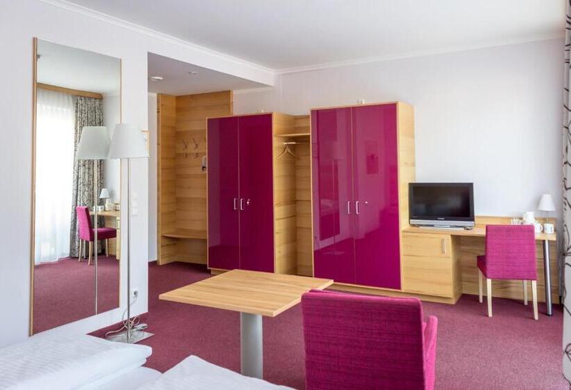 בית מלון כפרי Gesundheitsresort Bad St. Leonhard