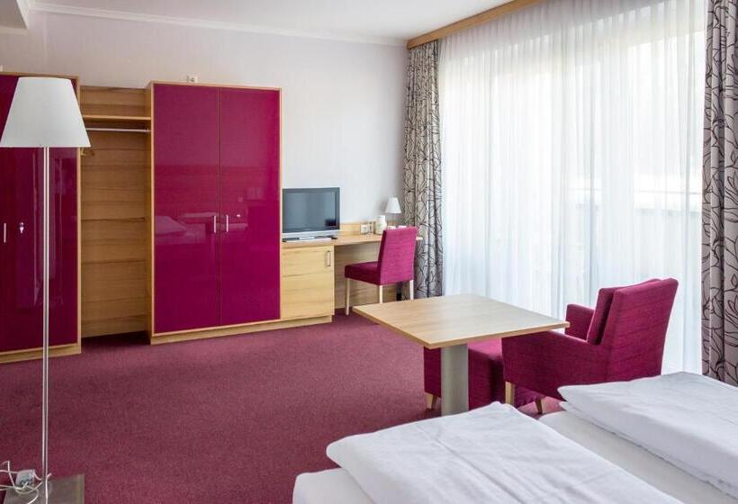 בית מלון כפרי Gesundheitsresort Bad St. Leonhard