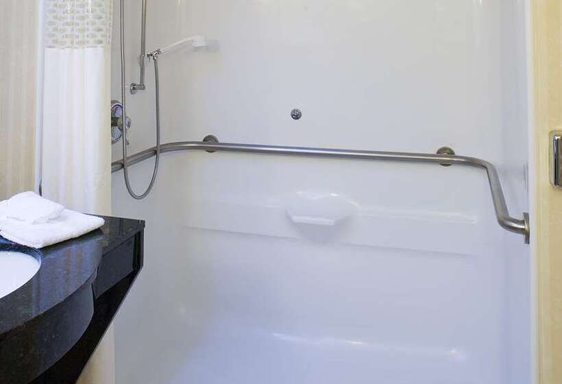 فندق Hampton Inn Ashevilletunnel Rd