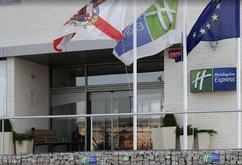 Отель Holiday Inn Express Vitoria, An Ihg