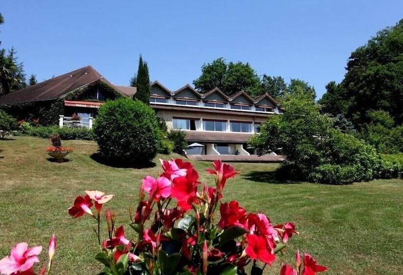 فندق Hôtel Le Clos Roussillon