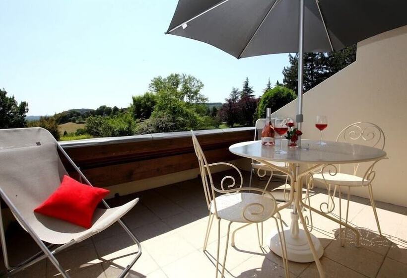 هتل Hôtel Le Clos Roussillon