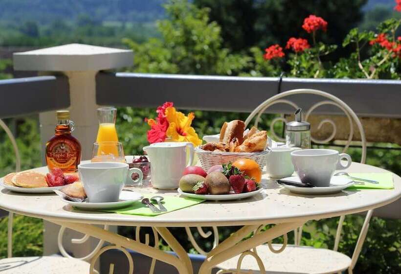 فندق Hôtel Le Clos Roussillon