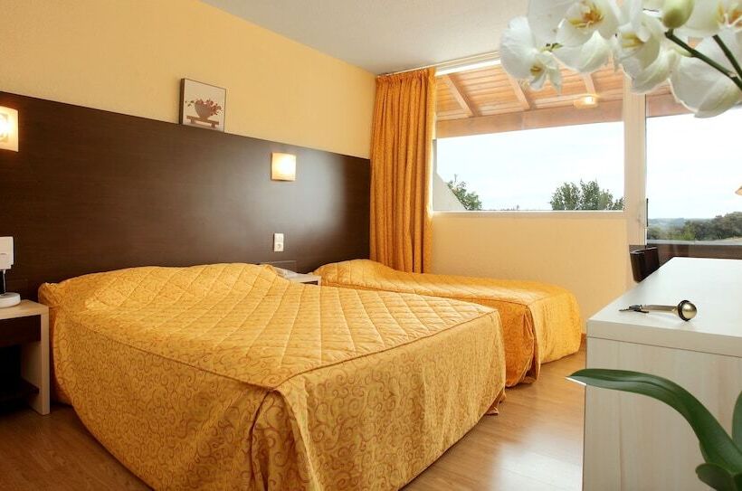 فندق Hôtel Le Clos Roussillon