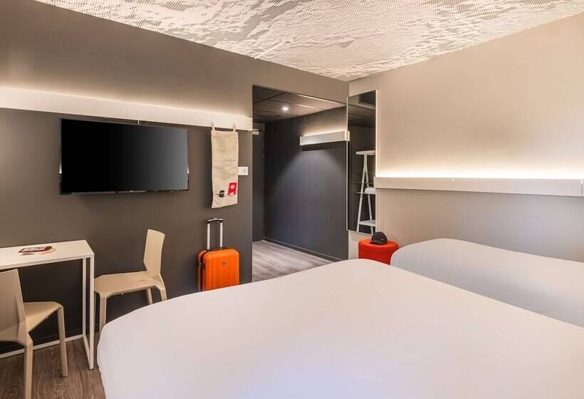 בית מלון כפרי Ibis Nantes Treillières