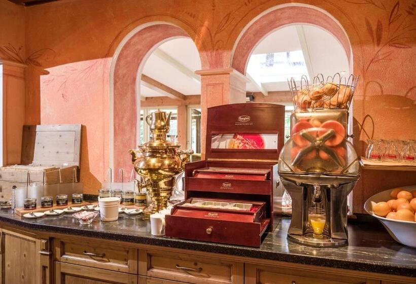 Отель Kristall Adults Only