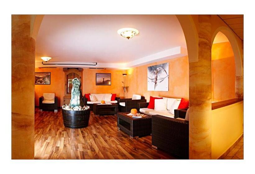 בית מלון כפרי Kristall   Adults Only