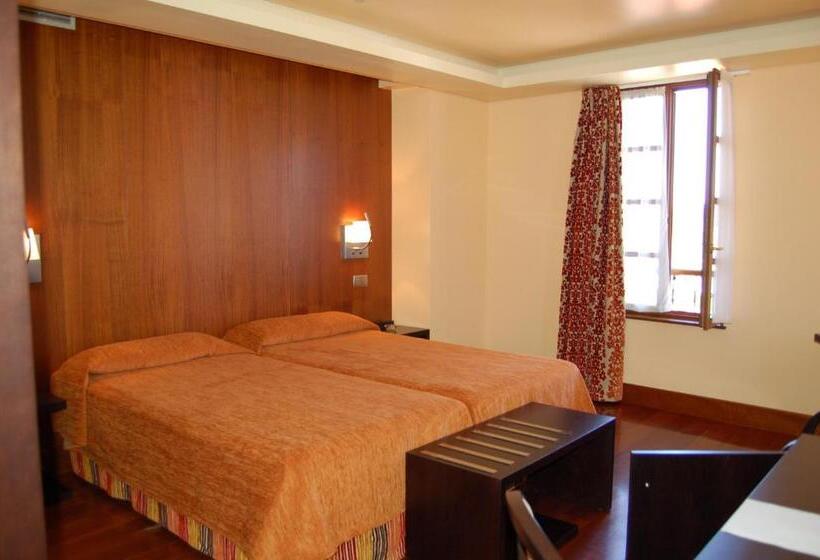 בית מלון כפרי La Casona De Lupa