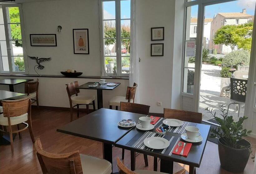 Отель Le Richelieu  Royan Atlantique