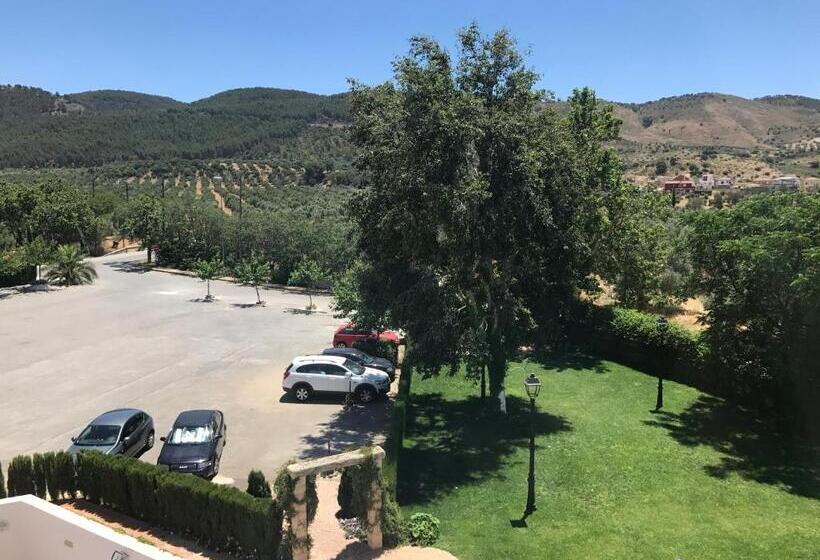 Отель Los Dolmenes