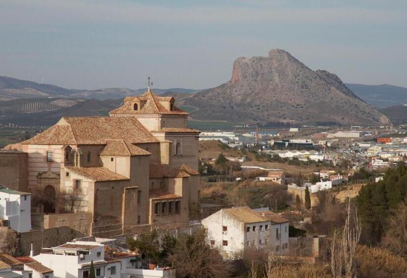 Отель Los Dolmenes