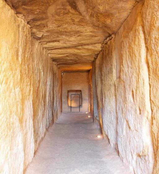 Отель Los Dolmenes