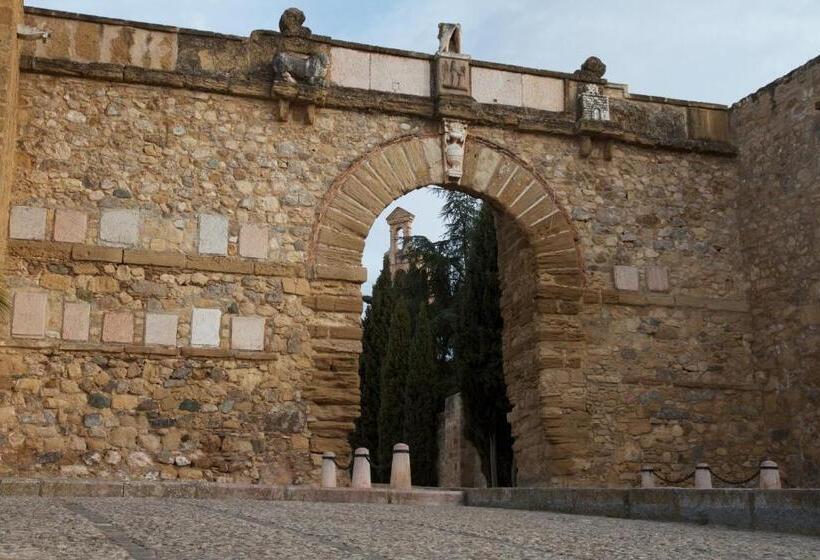 Отель Los Dolmenes