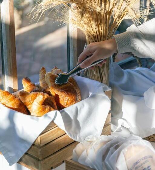 Отель Madreselva Grupo Califa