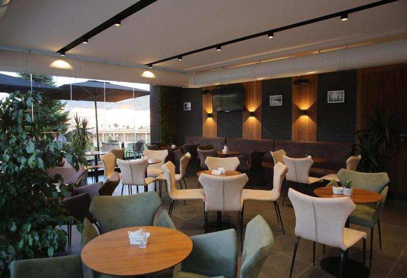 فندق Mai Tai Resort