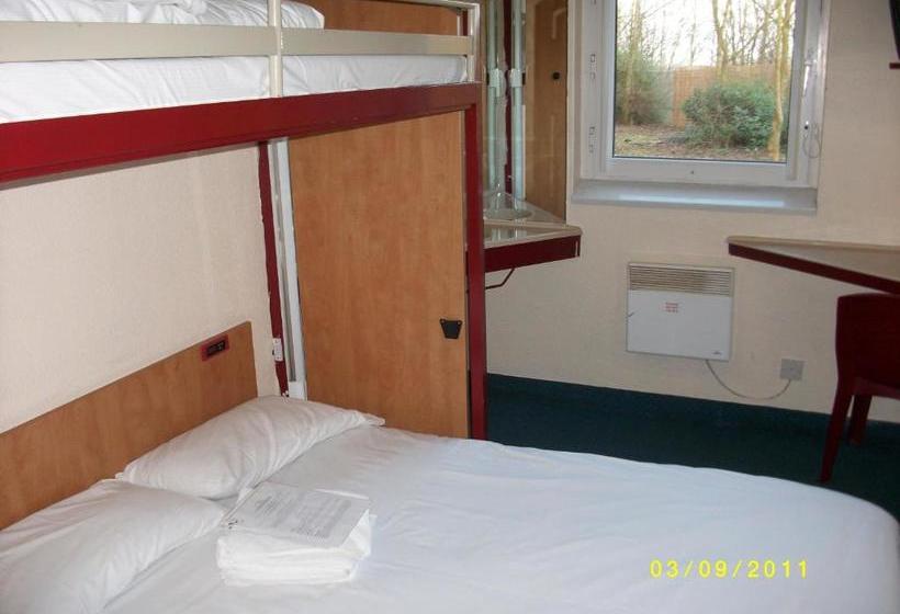 ホテル Metro Inns Falkirk