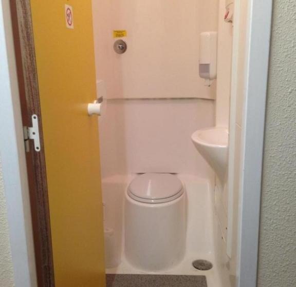 ホテル Metro Inns Falkirk