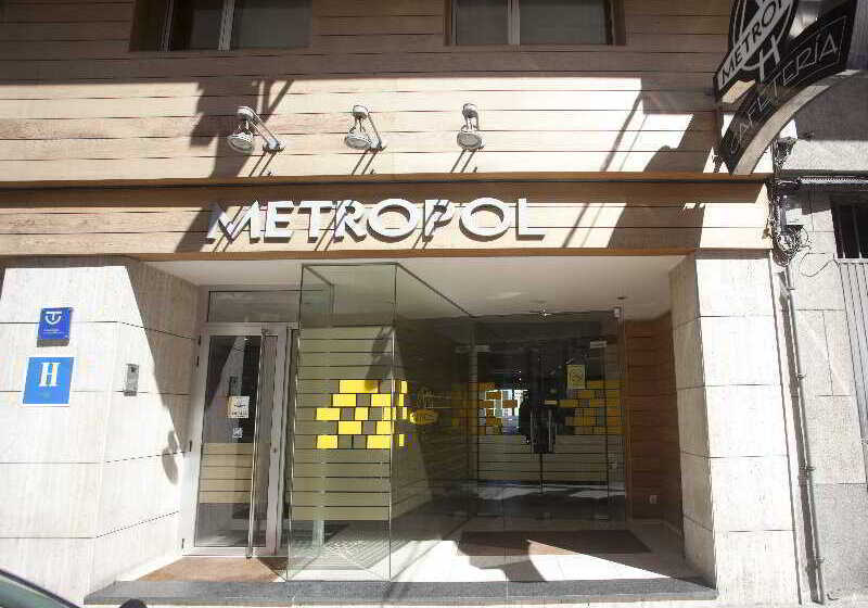 호텔 Metropol By Carris
