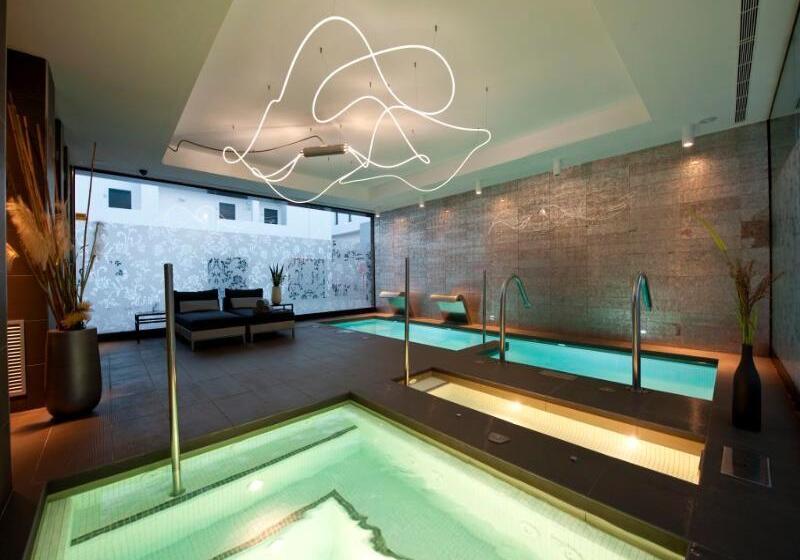 ホテル Migjorn Ibiza Suites & Spa