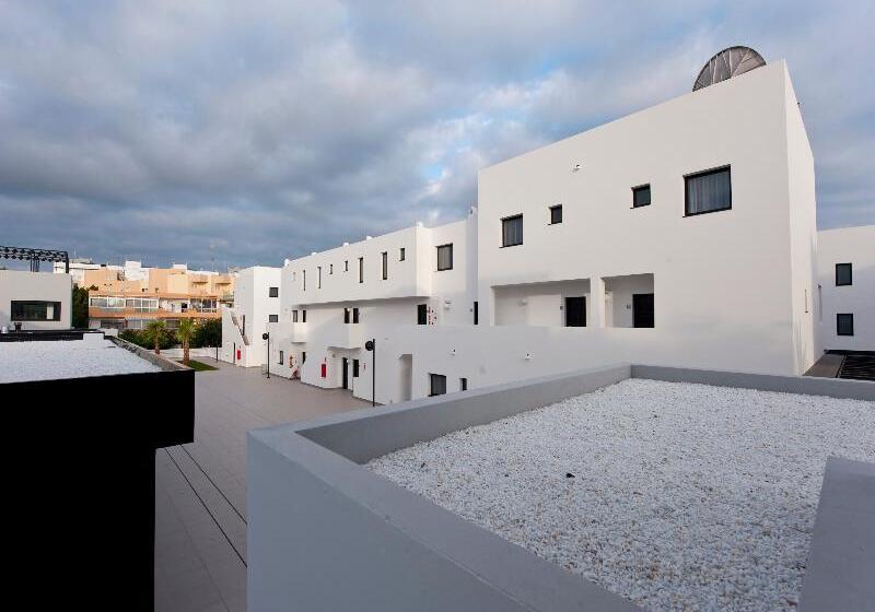 ホテル Migjorn Ibiza Suites & Spa