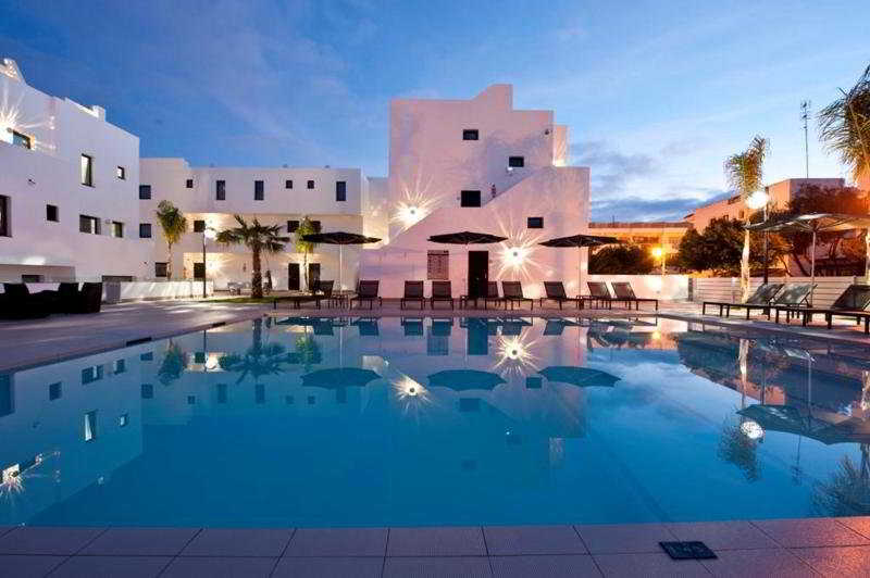 ホテル Migjorn Ibiza Suites & Spa