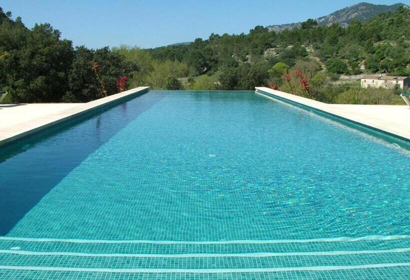 ホテル Monnaber Vell