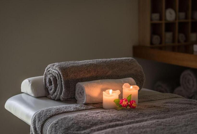 ホテル Monnaber Vell