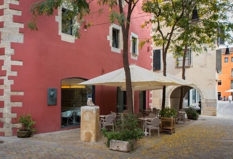 هتل Museu Llegendes De Girona