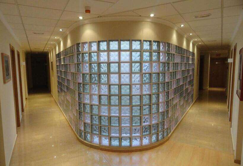 בית מלון כפרי Nou Avenida